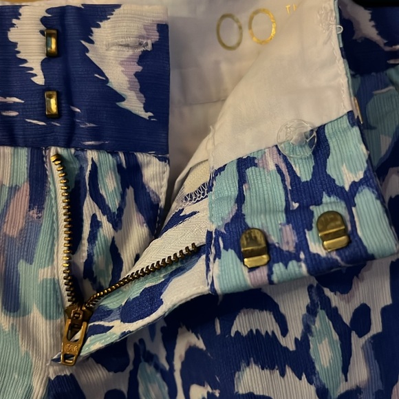 LILLY PULITZER Tropi Call Me Shorts - Picture 9 of 14